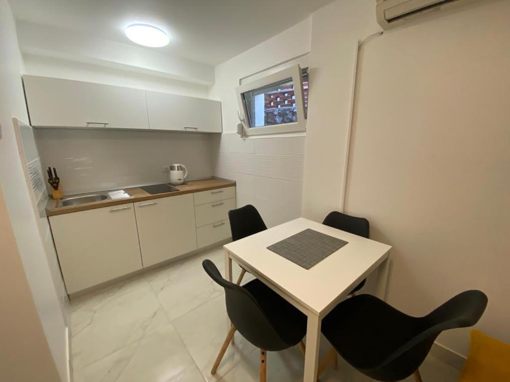 Apartman Vir Apartment Ngoại thất bức ảnh