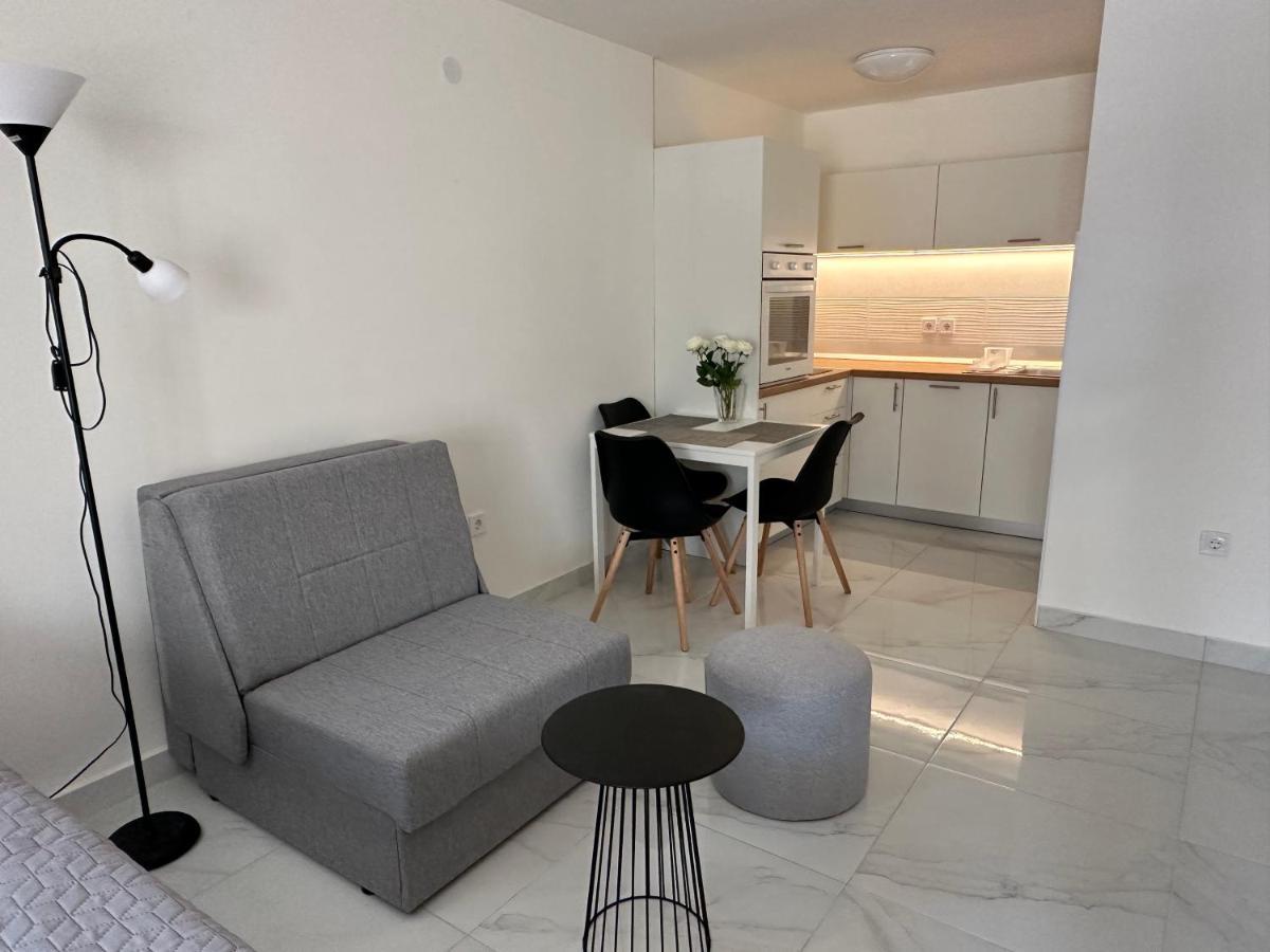 Apartman Vir Apartment Ngoại thất bức ảnh